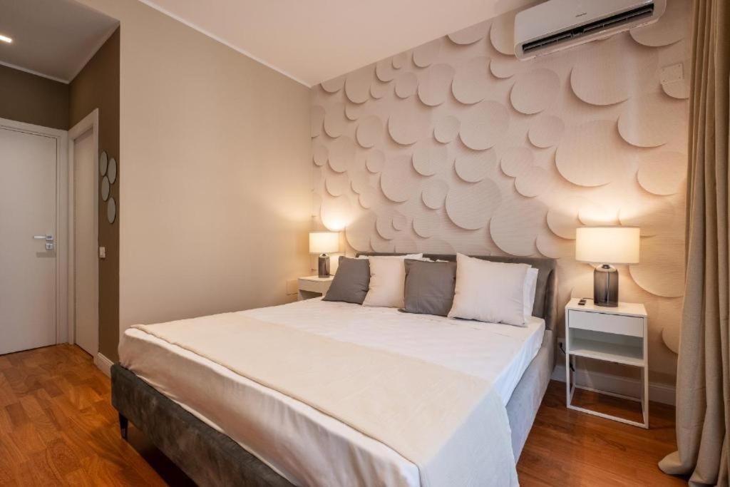 Sweet Life 2 Luxury And Design Apartment บารี ภายนอก รูปภาพ